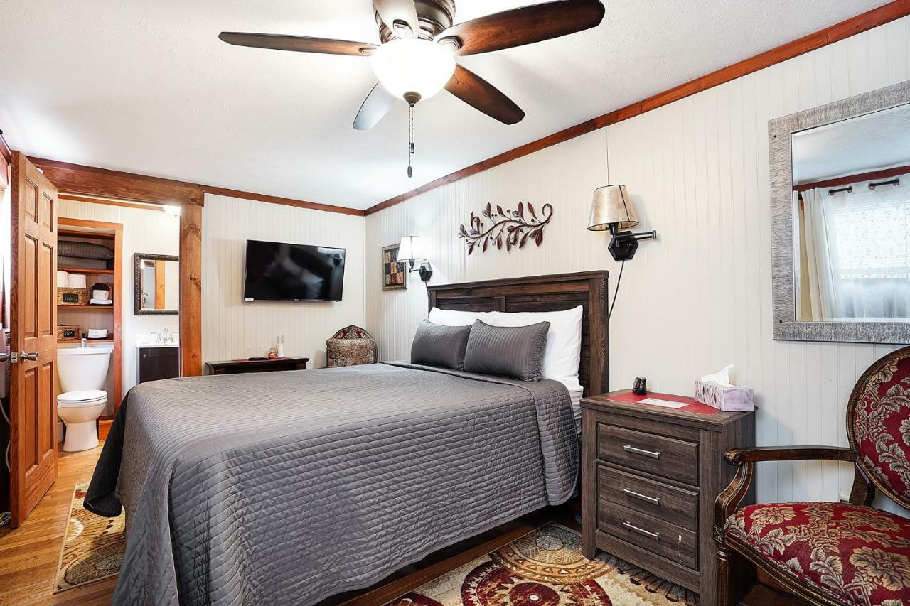Hocking Hills Inn Лоуган Екстериор снимка